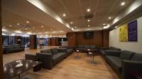 Lateral Anteroom lounge
