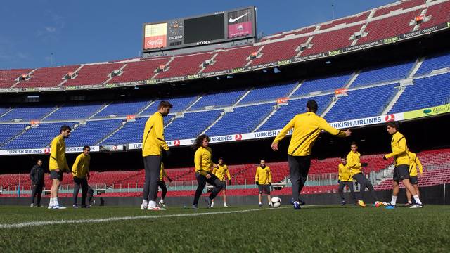 Training at the Camp Nou. PHOTO: MIGUEL RUIZ-FCB.