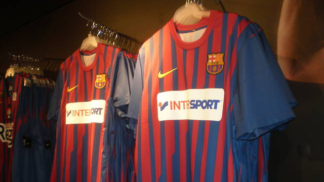 Ya están a la venta las camisetas del FC Barcelona Intersport - FC Barcelona