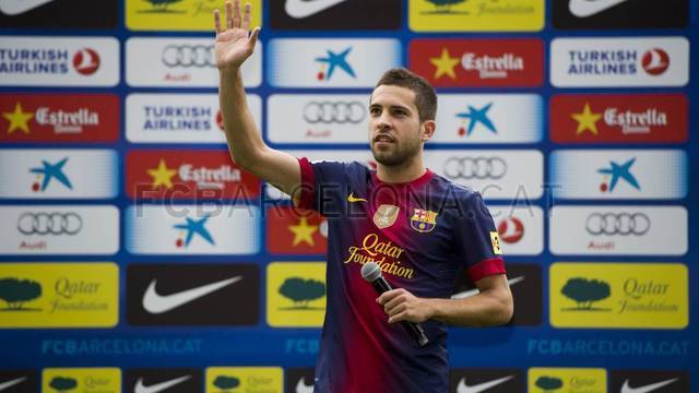 2012-07-05 PRESENTACION JORDI ALBA 004-Optimized