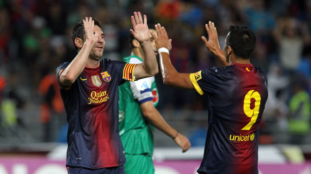 Messi y Alexis celebran uno de los goles en Tánger / FOTO: MIGUEL RUIZ-FCB