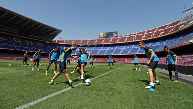 Último entrenamiento antes del primer Barça-Madrid de la temporada / FOTO: MIGUEL RUIZ-FCB