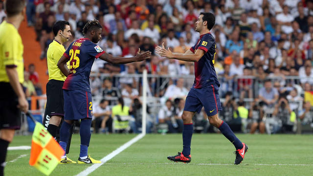 Song subs in for Sergio Busquets / PHOTO: MIGUEL RUIZ - FCB