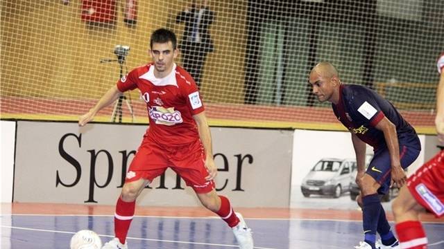 Ari Santos, contra ElPozo. Foto: LNFS.