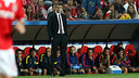 Tito Vilanova, durant el partit a l'estadi Da Luz / FOTO: MIGUEL RUIZ - FCB