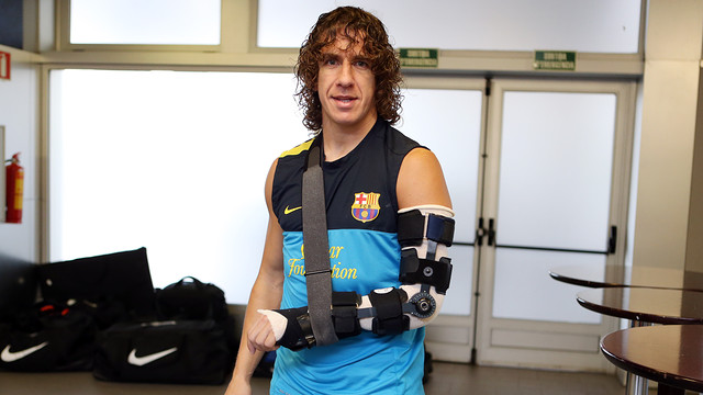 Puyol, sin yeso en el brazo / FOTO: MIGUEL RUIZ-FCB