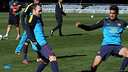 Iniesta and Bartra / PHOTO: MIGUEL RUIZ - FCB