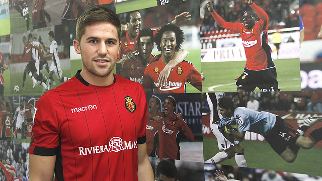 Andreu Fontàs en la presentación con el RCD Mallorca  FOTO: RCD MALLORCA