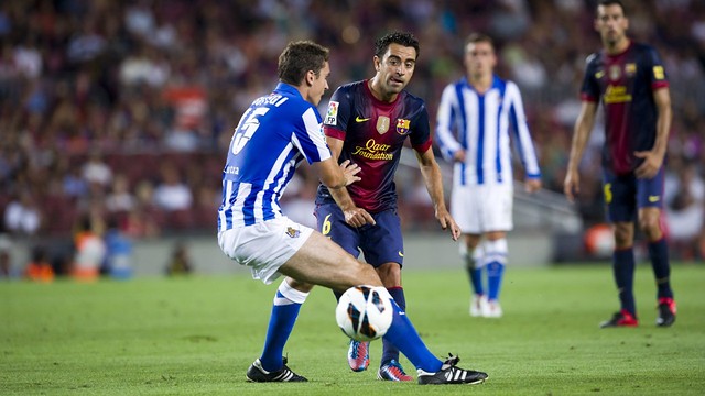 Xavi against Real Sociedad / PHOTO: ARCHIVE - FCB