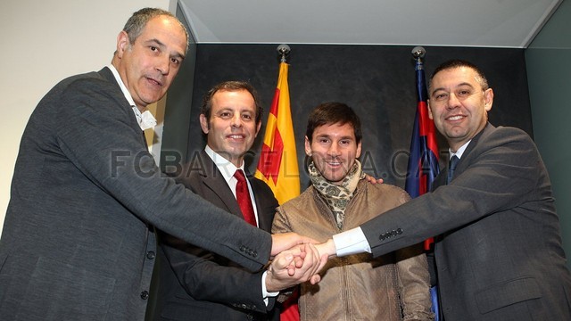 2013-02-07 RENOVACION MESSI 36-Optimized