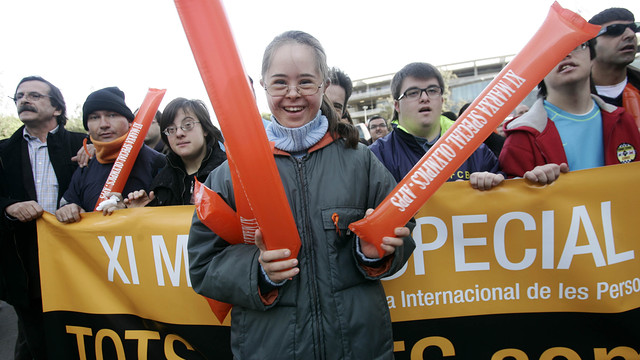 Una de las deportistas de la entidad Special Olympics Catalunya durante una de las Marchas de esta entidad. FOTO: Archivo Una de las deportistas de la entidad Special Olympics Catalunya durante una de las Marchas de esta entidad. FOTO: Archivo