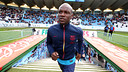 Abidal receives standing ovation at Balaídos 