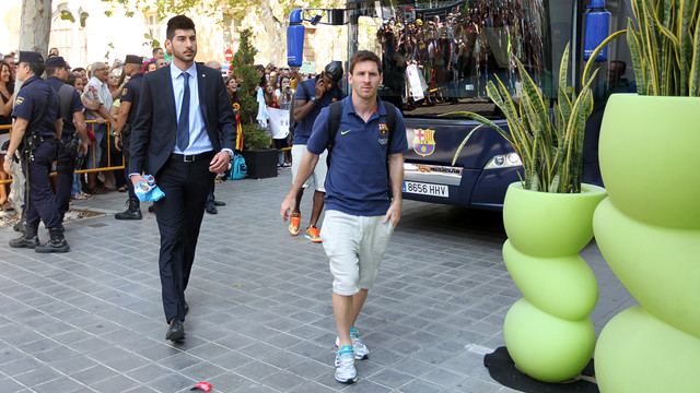 Leo Messi arriving at the hotel in Valencia / PHOTO: MIGUEL RUIZ - FCB