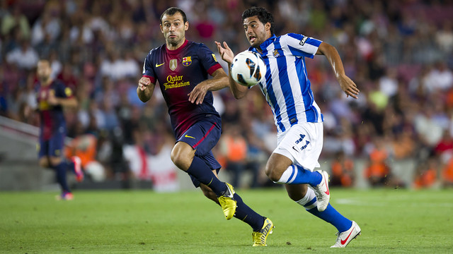 Mascherano and Vela / PHOTO: MIGUEL RUIZ-FCB