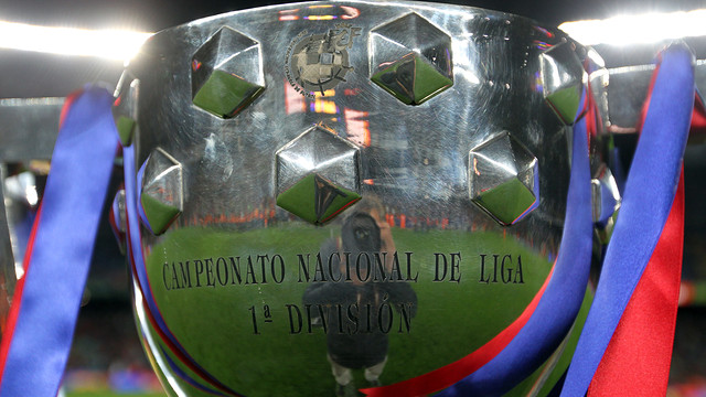 The League Trophy. PHOTO: MIGUEL RUIZ-FCB.