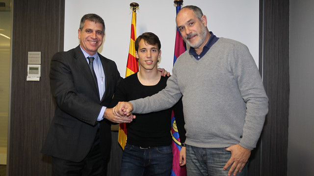 Giám đốc Jordi Mestre, Alejando Grimaldo và Andoni Zubizarreta.  Ảnh:MIGUEL RUIZ-FCB