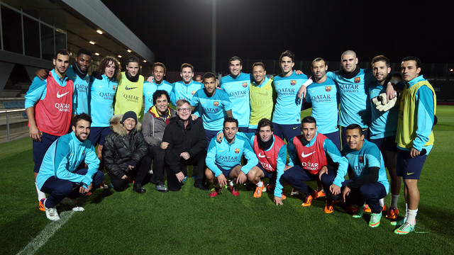 Els jugadors del Barça amb els integrants de Depeche Mode