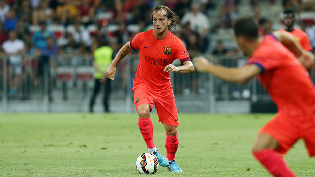 Rakitic, amb la pilota