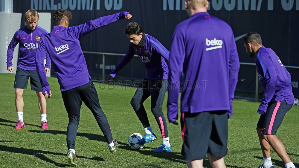 تدريبات برشلونة تشهد غياب ألبا 2015-02-22_ENTRENO_03-Optimized.v1424606271