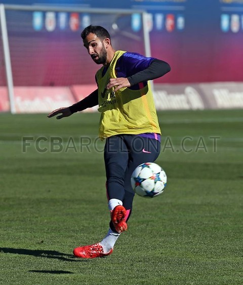 تدريبات برشلونة تشهد غياب ألبا 2015-02-22_ENTRENO_20-Optimized.v1424606323