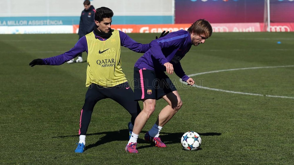 تدريبات برشلونة تشهد غياب ألبا 2015-02-22_ENTRENO_14-Optimized.v1424606303