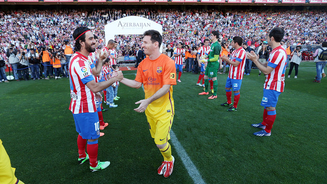 Arda Turan with Leo Messi / MIGUEL RUIZ - FCB
