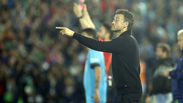 Luis Enrique sat many of FC Barcelona's biggest names on Wednesday night at the Estadio Romero Cuerda in Villanueva de la Serena, Extremadura. / MIGUEL RUIZ-FCB