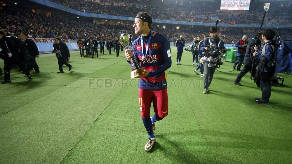 گزارش تصویری: تصاویر فشرده نیمار در جشن قهرمانی بارسلونا